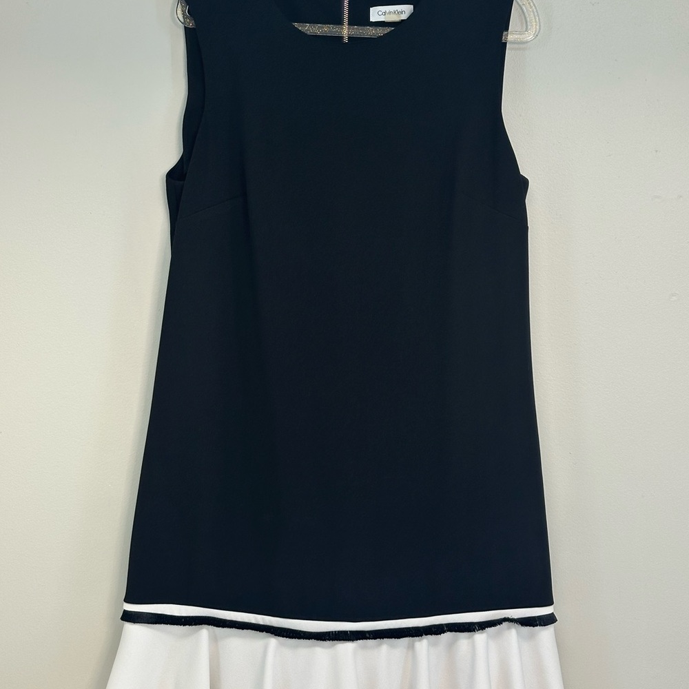 Calvin Klein Black and White Mini Dress with fringe size 12 sleeveless classic